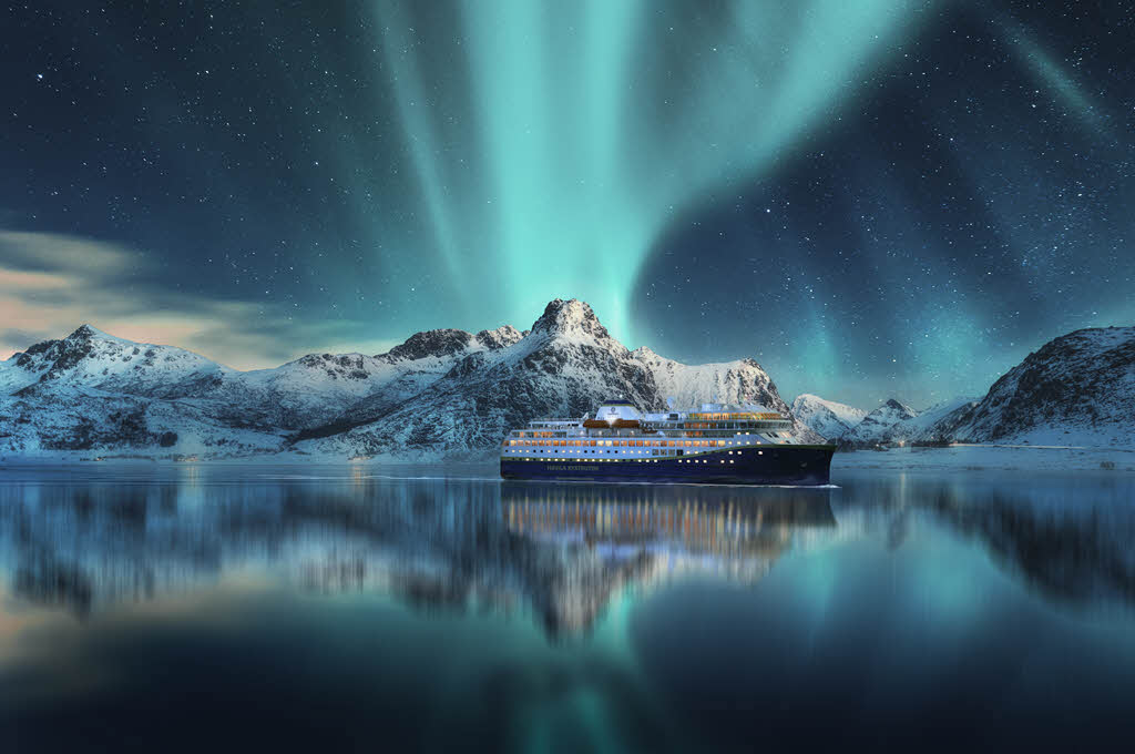 Norwegian Christmas & Northern Lights Cruise Fjord Travel Norway